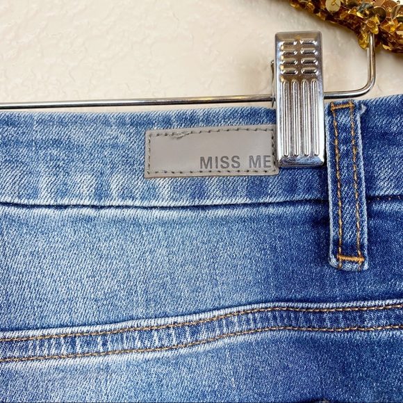 Miss Me • Button Front Basic Crop Boot Jeans - Picture 15 of 15
